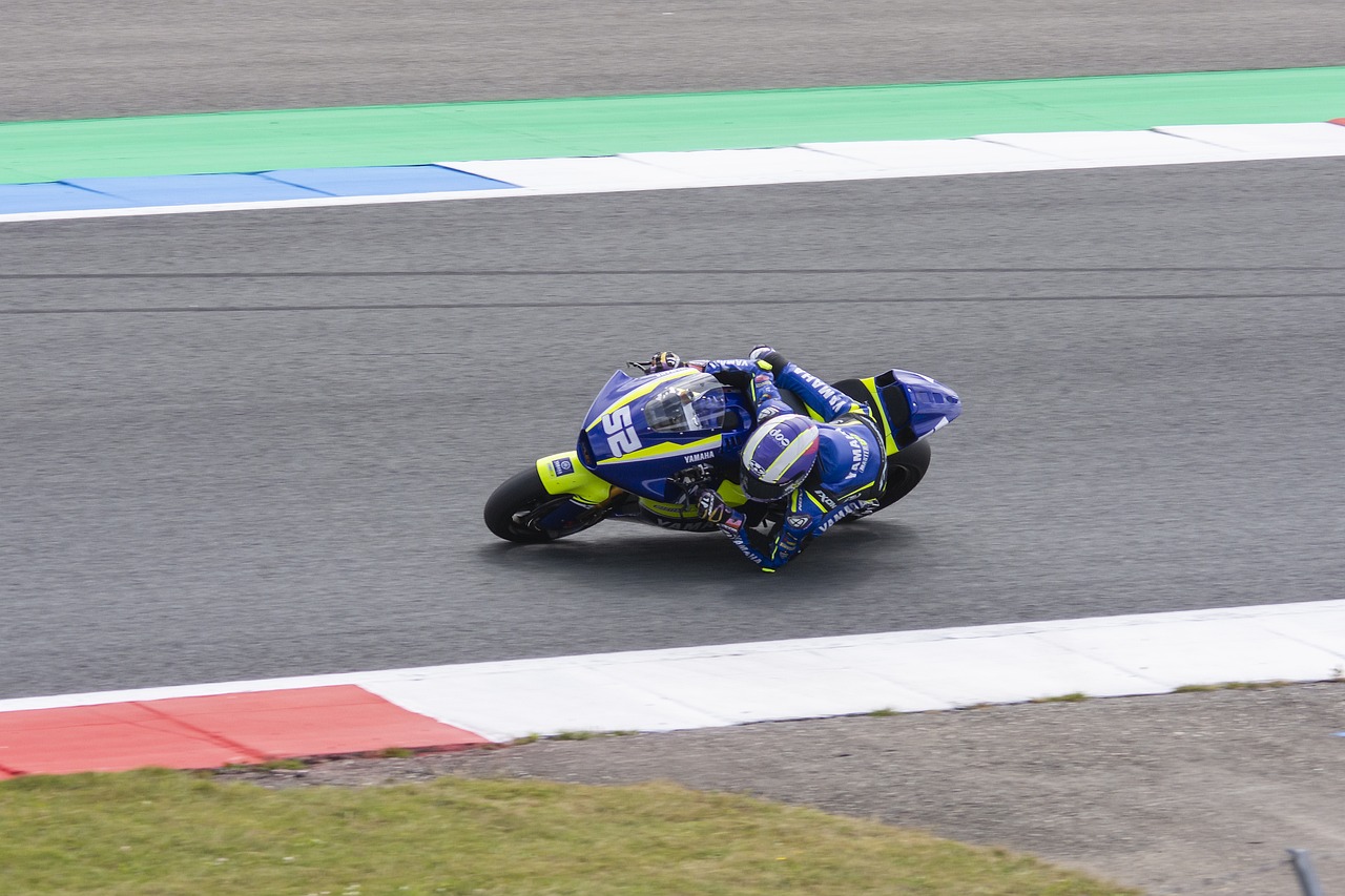 而是來自場 而是來自場